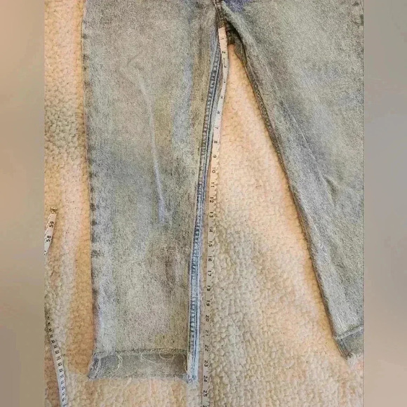 Rag & Bone Light Wash Women's Jeans, size 28 - Picture 5 of 10